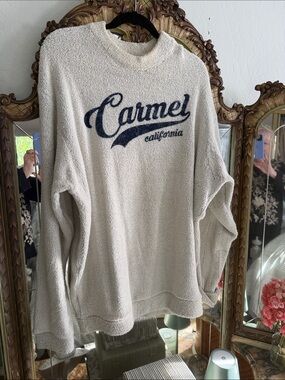 Cozy Fleece Sweatshirt - Cream